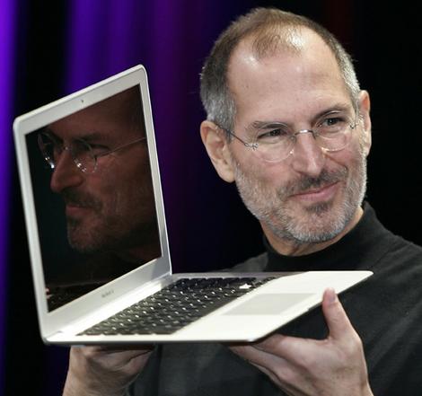 Apple: Apple MacBook Air, disponibil in Romania prin Orange